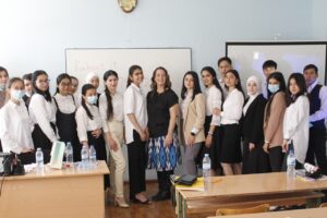 Read more about the article Amerika Qo‘shma Shtatlari “Anoka-Ramsey community college” professori Laurie A.Wolfe xonim tashrifi