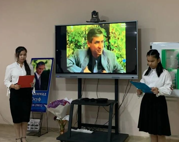 Read more about the article O‘zbekiston xalq shoiri Muxammad Yusufning tavallud kuniga bag‘ishlangan madaniy – targ‘ibot tadbiri tashkil etildi.