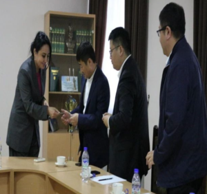 Read more about the article Xitoy Xalq Respublikasi Lyaoning xududida joylashgan Shinyan sanoat universiteti professori Van Syan boshchiligida delegatsiya tashrif buyurdi.