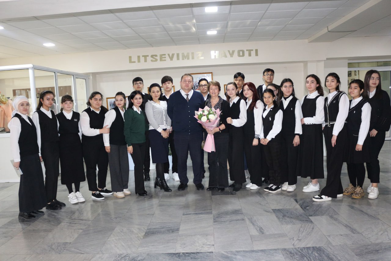 You are currently viewing AQSh kompaniyasi xodimi, Uschool LC ingliz tili o’qituvchi-volontyori Janet Ludington bilan Speaking Club tashkil etildi