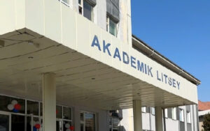 Read more about the article Видеоролик о деятельности академического лицея при Ташкентском государственном педагогическом университете имени Низами