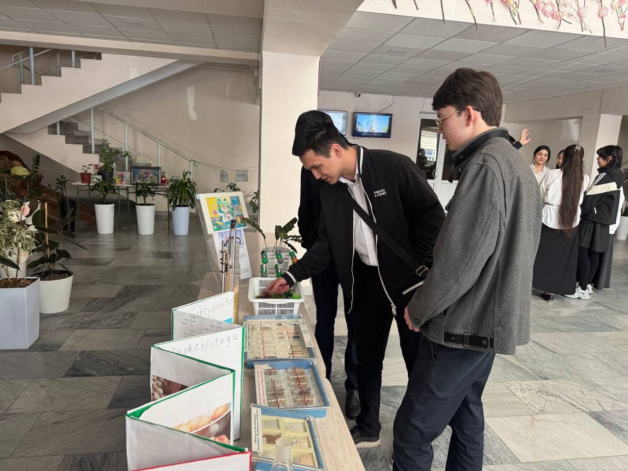 Read more about the article “ANIQ VA IJTIMOIY-GUMANITAR FANLAR HAFTALIGI” TADBIRI JARAYONIDAN