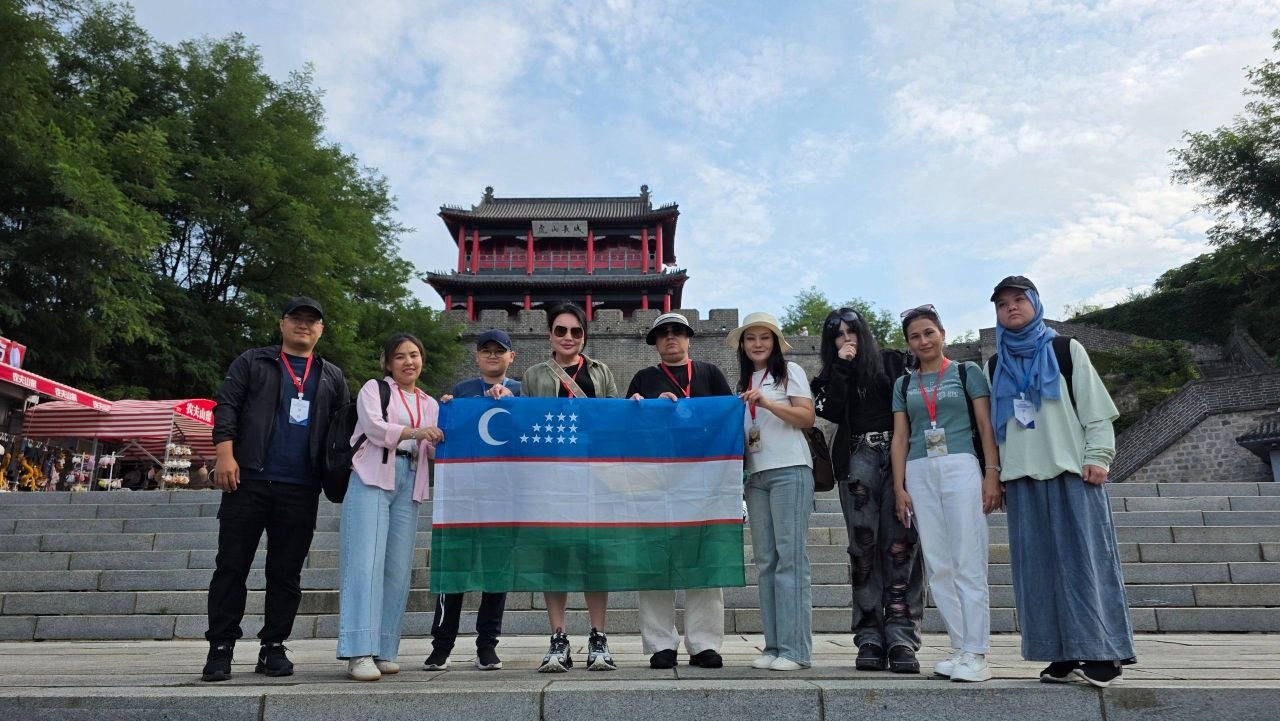 Read more about the article Hushan Great Wall — tarix, bilim va unutilmas taassurotlar!