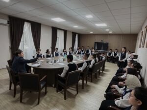 Read more about the article &laquo;XALQ DEPUTATLARI TOSHKENT SHAHAR MUTASADDILARI VA YOSHLAR UCHRASHUVI&raquo; TADBIRI JARAYONIDAN